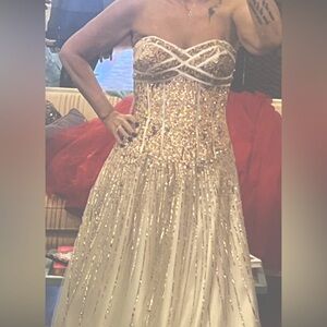 Formal Gown size 4